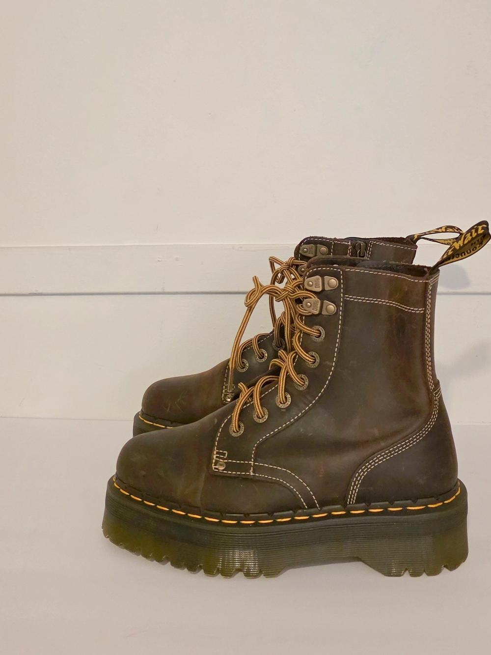 Dr. Martens Jadon Archive Brown Lace-Up Boots NWOB - Picture 5 of 8